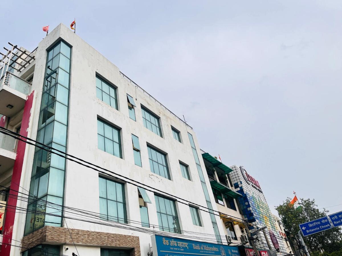 Hotel Park Pride Pitampura New Delhi, Couple Friendly Exterior foto