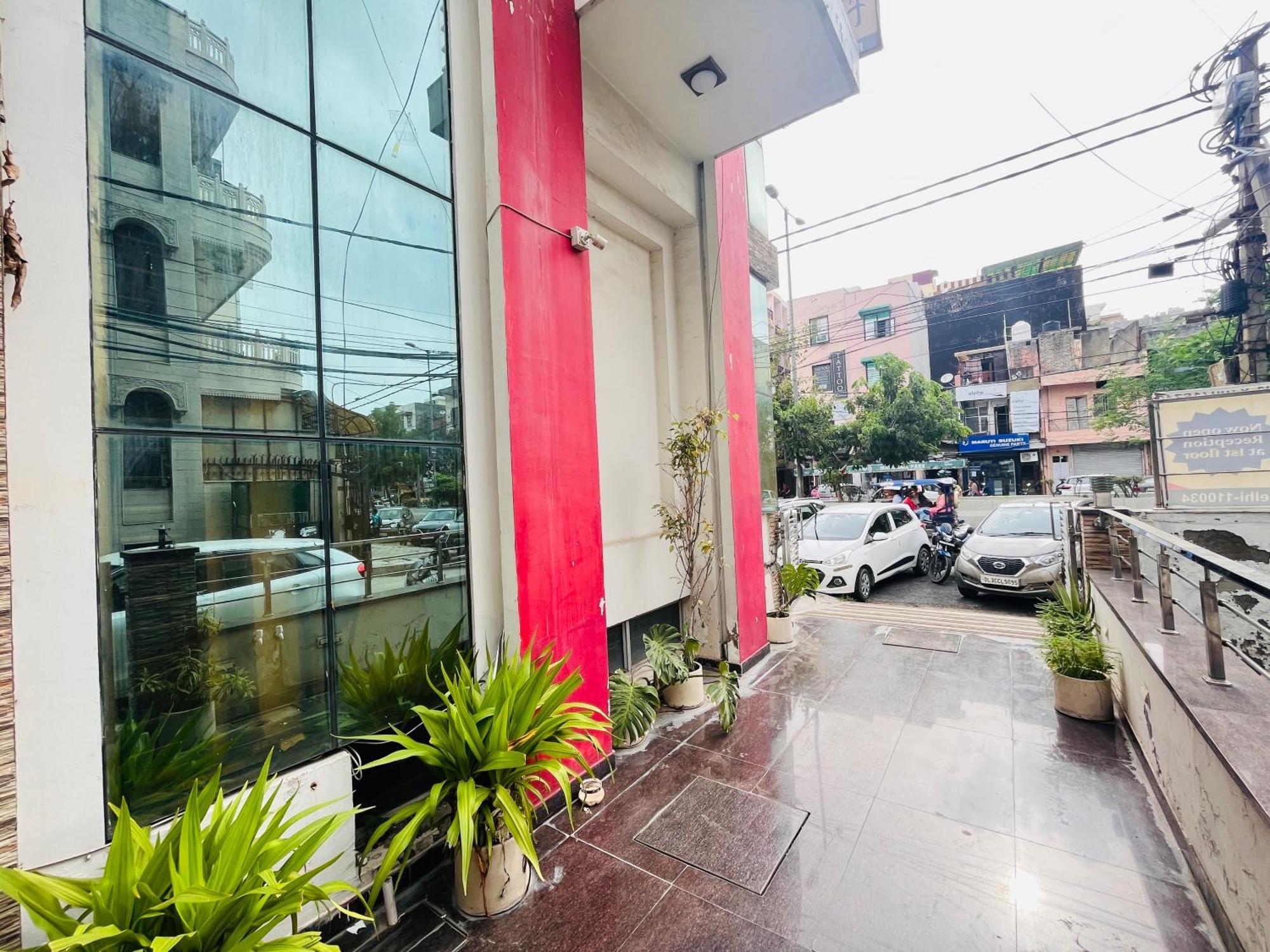 Hotel Park Pride Pitampura New Delhi, Couple Friendly Exterior foto